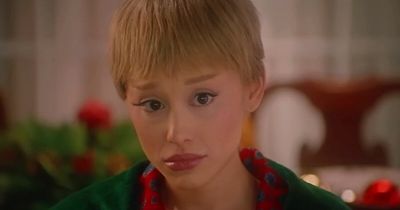 “I’m Traumatized”: Bloody Twist In SNL’s Home Alone Parody Starring Ariana Grande Divides Fans