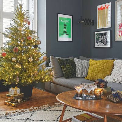 I asked organising and cleaning pros how to get a home guest-ready for Christmas in one hour – it’s entirely possible
