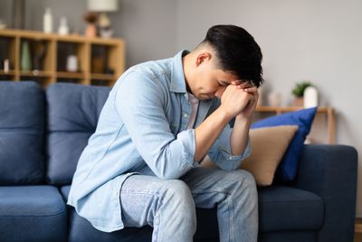 8 Emotional Shifts Men Experience When They Start Setting Boundaries