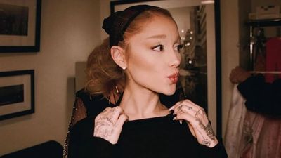 Ariana Grande Chooses Ethan Slater Over Cynthia Erivo: Backstage Photo Ends Viral Co-Star Romance Rumours