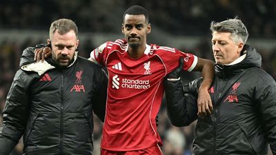 Liverpool Confirm Alexander Isak Surgery, Reveal Worrying Injury Timeline