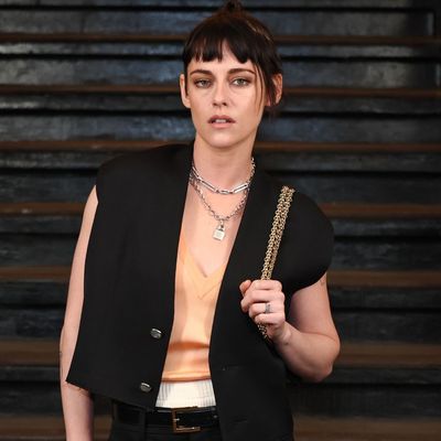 Kristen Stewart Trades Colorful Sneakers for 2026's Most Versatile White Pair