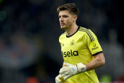 Eddie Howe issues Nick Pope injury update as Newcastle prepare for Manchester United trip