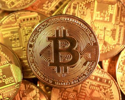 Bitcoin’s buzz is gone. Investors chose real gold in 2025