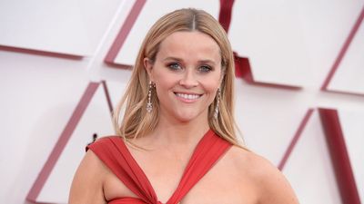 Sorry to Beige, Cream, and White – Reese Witherspoon's Playful Accent Chair Color Is Surprisingly Chicer Than All of You (Combined)