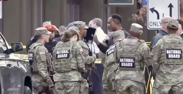 Supreme Court Blocks Trump From Sending the National Guard to Illinois