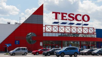 Tesco Free From Christmas Cupcakes Recalled Nationwide Over Hidden Milk
