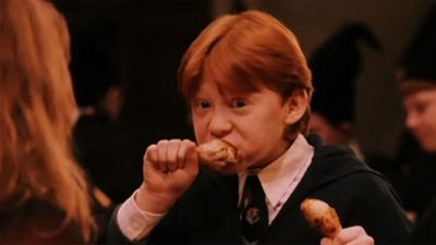 There's OG Footage Of A Bunch Of Harry Potter Kids Being Told Not To Eat Sweets On Set, And I Can't Believe They Trusted A Bunch Of 11 Year-Olds