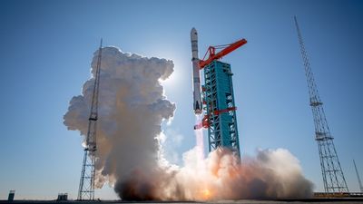 Record launches, reusable rockets and a rescue: China made big strides in space in 2025