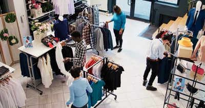 6 End-of-Year Traps Retailers Use To Push You Into Overspending