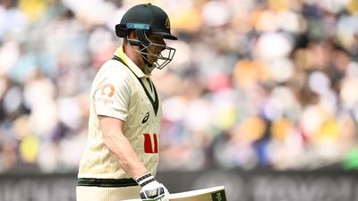 England crash through Aussie top-order on Boxing Day