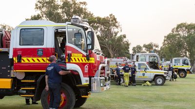 Aussies see fire and rain as extremes lash the nation