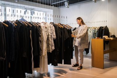 The Speed of Style: How Fast Trend Turnover Is Transforming Fashion Trend Cycles and Consumer Habits