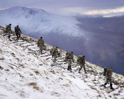 Ministry of Defence to offer gap year–style scheme to young people