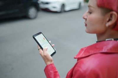 10 Digital Boundaries Every Woman Should Set Before It’s Too Late