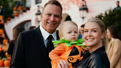 Karoline Leavitt Under Fire Over Pregnancy Announcement as Critics Urge 'Full-Time Mum' Exit