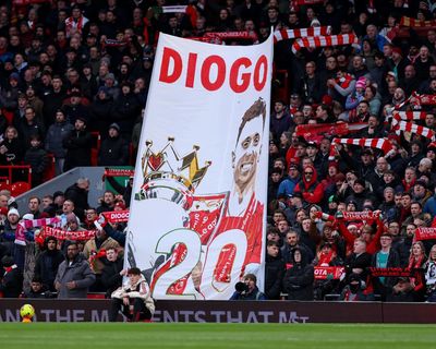Slot applauds Liverpool and Wolves fans for ‘special’ Anfield tribute to Diogo Jota