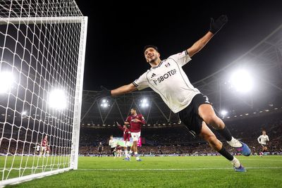 West Ham 0-1 Fulham: Hammers relegation worries deepen as Raul Jimenez scores late winner