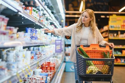 Grocery Retail Staff Mention Unknown Sub-Brand Deliveries Replacing Known Items
