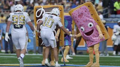 All the Laughably Fun Moments Notre Dame Missed by Declining Pop-Tarts Bowl Bid