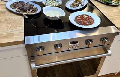 I tried out this induction stove that works even when the power goes out