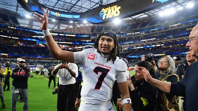 Controversial Call Late in Texans’ Win vs. Chargers Had Huge NFL Playoff Implications