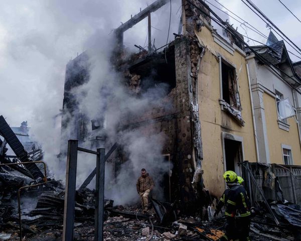 Ukraine war live: Zelenskyy to meet Trump in Florida for peace talks after Russia intensifies attacks on Kyiv