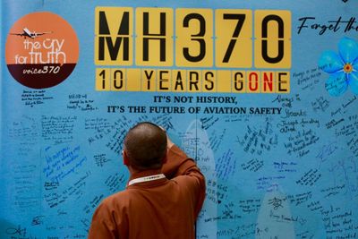 Search for Malaysia Airlines flight MH370 expected to resume on Tuesday