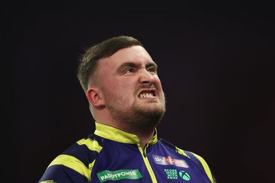 What time is Luke Littler playing tonight at the World Darts Championship?