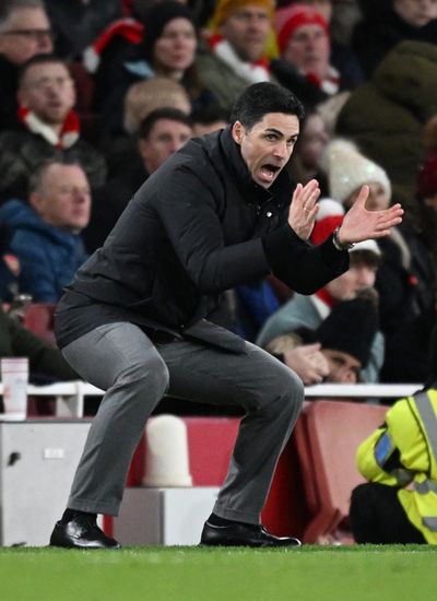 Arsenal must keep title nerves at bay as stats show change is coming