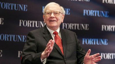Warren Buffett’s 7 Rules for Saving Money on Everyday Expenses Without Sacrificing Comfort
