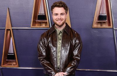 Alex Warren credits Lewis Capaldi with giving him 'outlet in music' for his grief