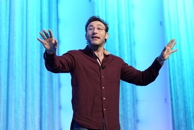 Simon Sinek says not to worry about salaries during a job interview. Instead, ‘choose the job based on who you’re going to work for’