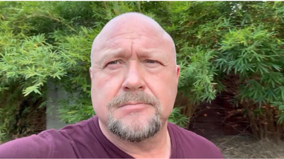 Alex Jones Declares War on Candace Owens; Claims Deep State, Democratic Party, CIA and MI6 Are 'Behind Her'