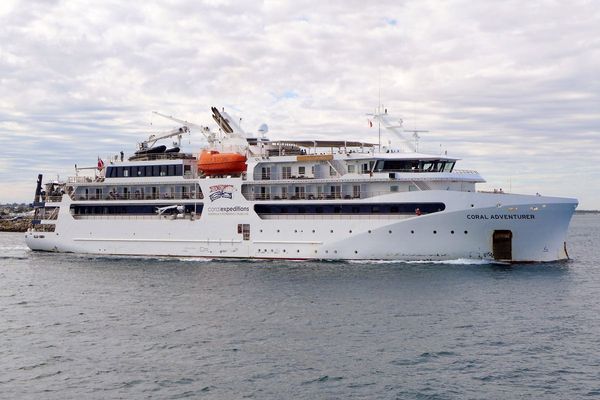 Passengers on stranded cruise ship to be flown back to Australia