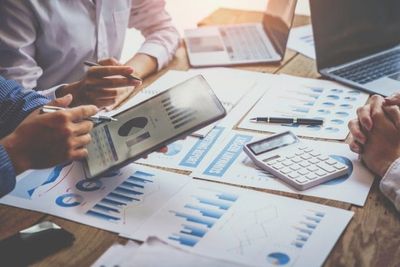 12 Ways to Protect Your Portfolio While the Economy Faces Headwinds