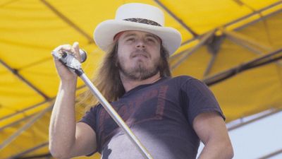 “When Ronnie sang about Neil Young in that song, that was kind of a joke lyric about him. We loved Neil Young!”: The true story of Lynyrd Skynyrd’s Sweet Home Alabama