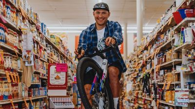 300 watts for 13 hours: Unbound Gravel champion crushes the Festive 500 in a single Christmas Eve ride