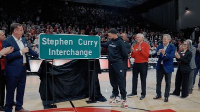 Stephen Curry Received Unique Honor From Alma Mater Davidson During Trip to Charlotte