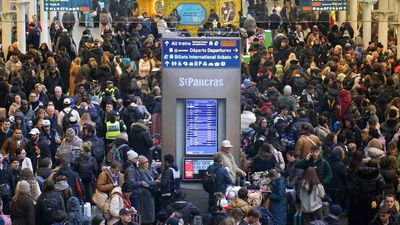 Eurostar resumes full service after Channel Tunnel power fault
