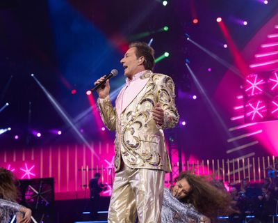 Songs about love, poverty and swimming in Bacardi lemon: Dutch ‘levenslied’ captures a new generation