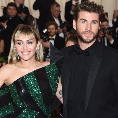 Miley Cyrus "Wants the Air Totally Cleared" With Ex Liam Hemsworth Before She Marries Maxx Morando