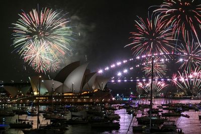 What time do the Sydney New Year’s Eve fireworks start?