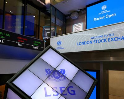 London stock exchange beats Wall Street with best FTSE 100 year since 2009