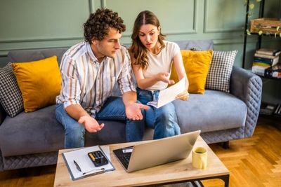 8 Financial Red Flags Marrying Couples Should Address Before Big Life Changes