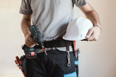 8 Ways to Tell You’re Being Upsold by a Contractor