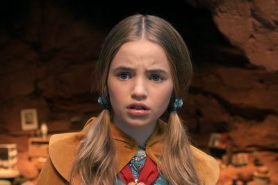 Stranger Things fixes editing mistake after fans called out anachronistic piece of clothing