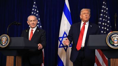 ‘Do I get credit for it? No’: Hot mic catches Donald Trump’s shocking complaint during dinner with Benjamin Netanyahu