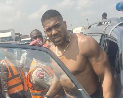 Anthony Joshua discharged from hospital in Nigeria after car crash