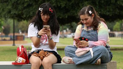 France pushes new law to ban social media for children under 15